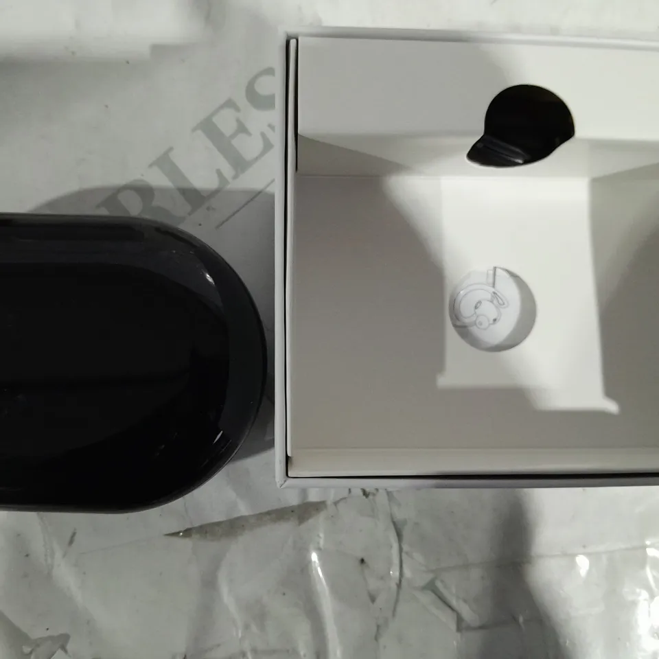 Q38 TRUE WIRLESS EARBUDS 