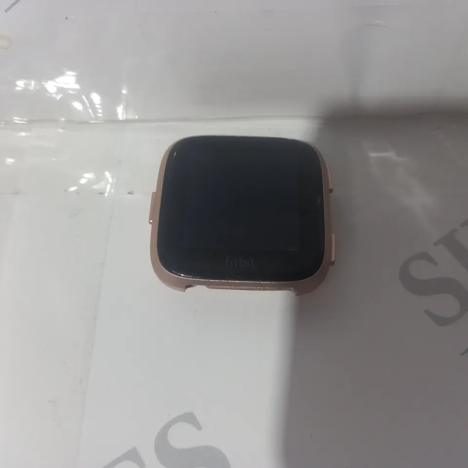 BOXED FITBIT VERSA LITE EDITION SMARTWATCH