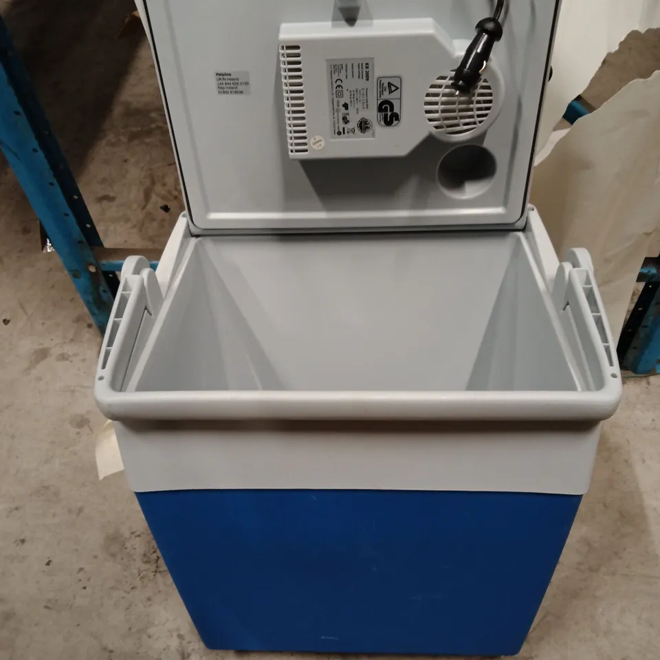 ADVENTURIDGE PORTABLE FRIDGE/COOLER (OUTDOOR APPLIANCE) – UK 230V/12V