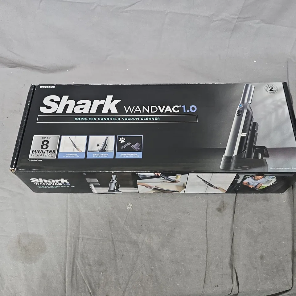 SHARK CORDLESS HANDHELD VACUUM CLEANER