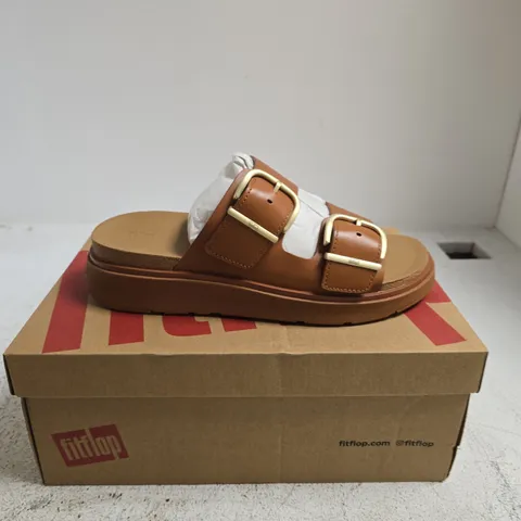FITFLOP BUCKLE TWO-BAR LEATHER SLIDES – LIGHT TAN, UK 6.5