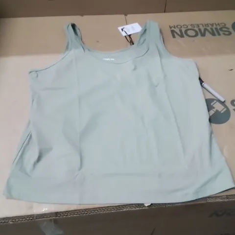 BOXED BRAND NEW APPROXIMATELY 16 SIMPLY BE RIBBED TANK TOP KHAKI SIZE 24