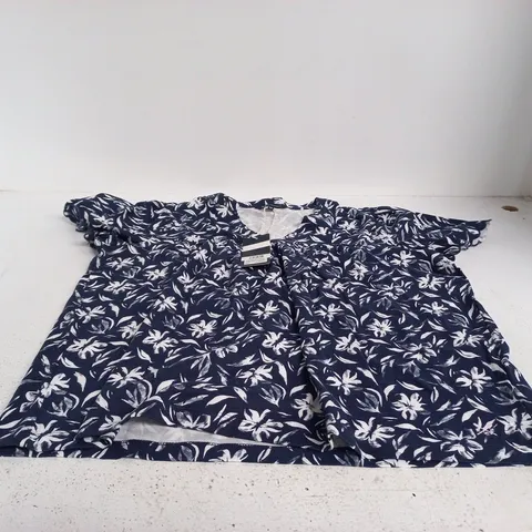 CREW CLOTHING COMPANY ANGEL SLEEVE FLUTTER TOP – NAVY FLORAL, UK 16