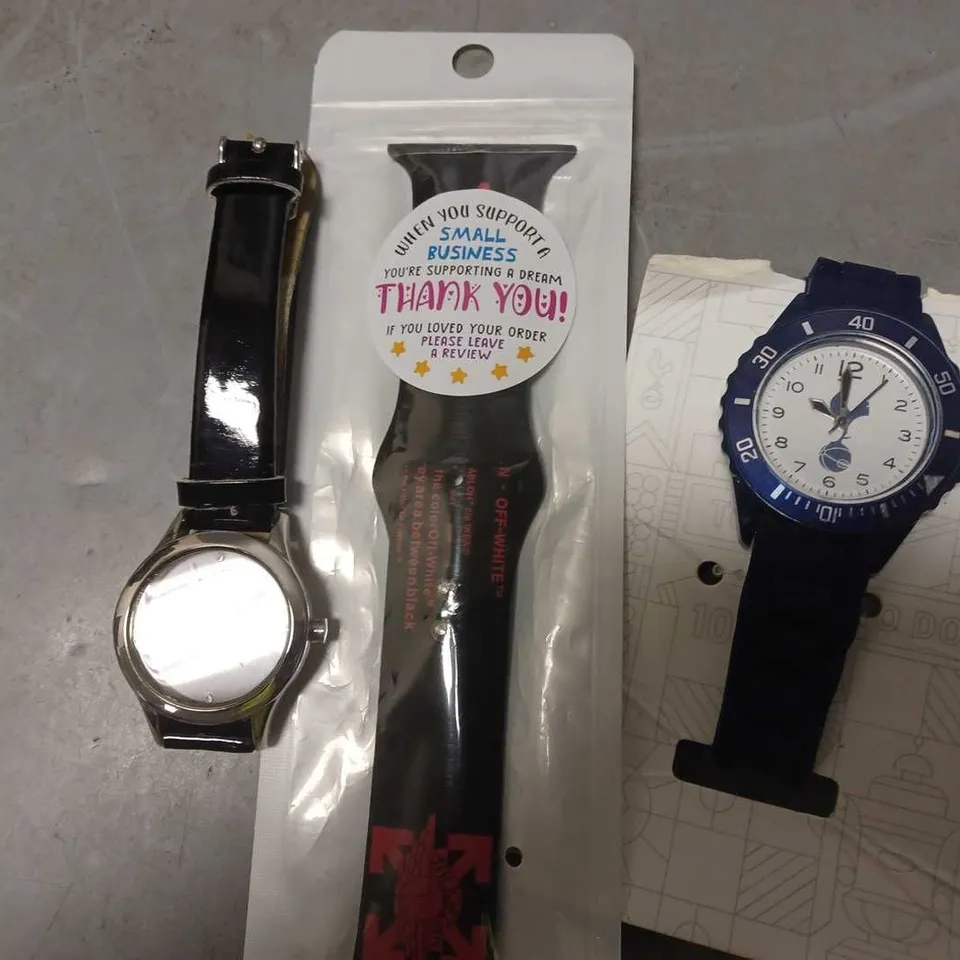 3 WATCHES AND WATCH ACCESSORIES TO INCLUDE BLUE KIDS CREST SPORTS WATCH AND FRENCH CONNECTION WATCH 