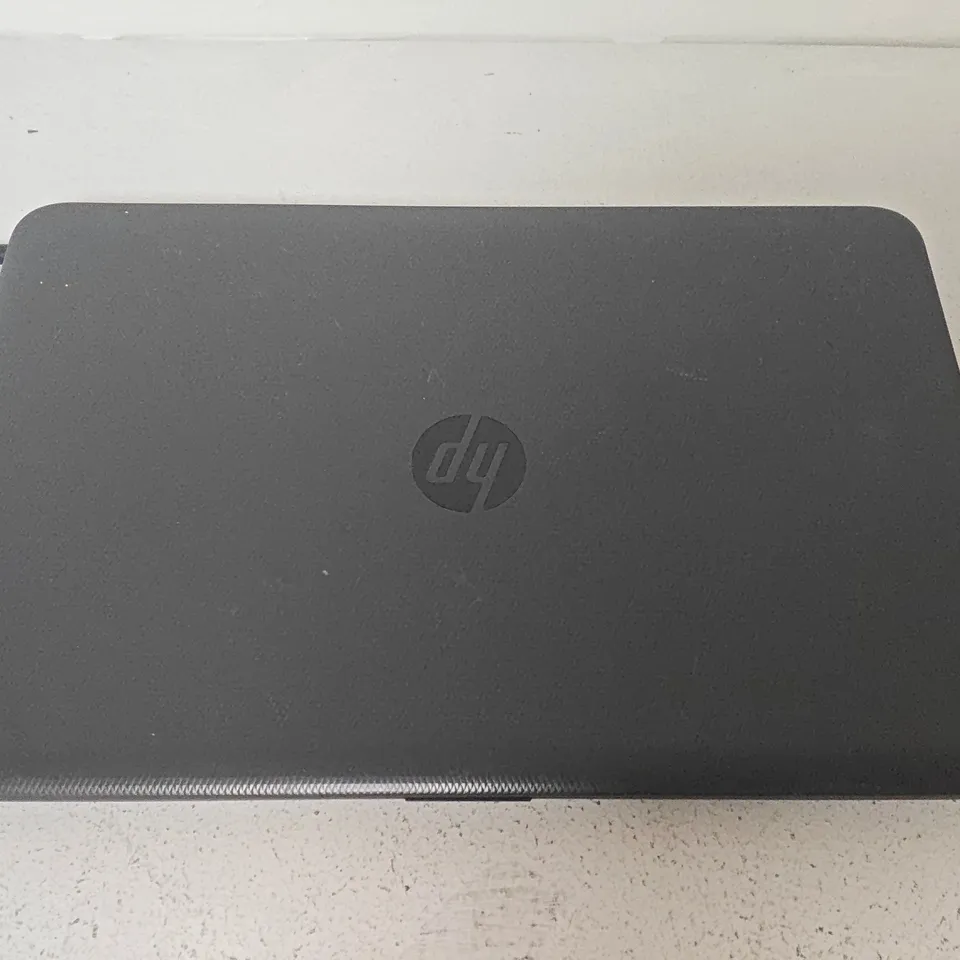 UNBOXED HP 250 G4 INTEL I5 INSIDE LAPTOP IN BLACK