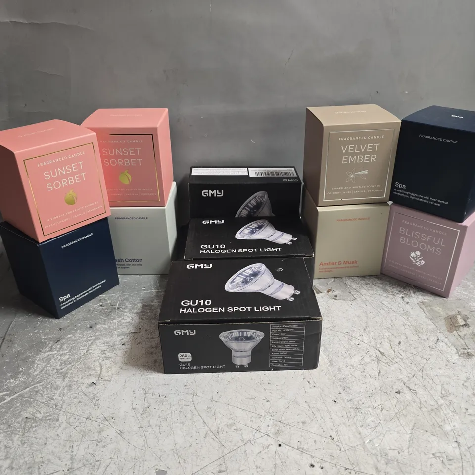 APPROXIMATELY 12 ASSORTED ITEMS TO INCLUDE GMY GU10 HALOGEN SPOTLIGHT, SUNSET SORBET FRAGRANCED CANDLE, VELVET AMBER FRAGRANCED CANDLE, ETC