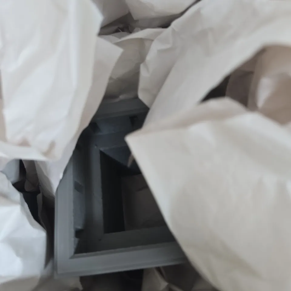 GREY PLASTIC MODEL BUILDING PARTS