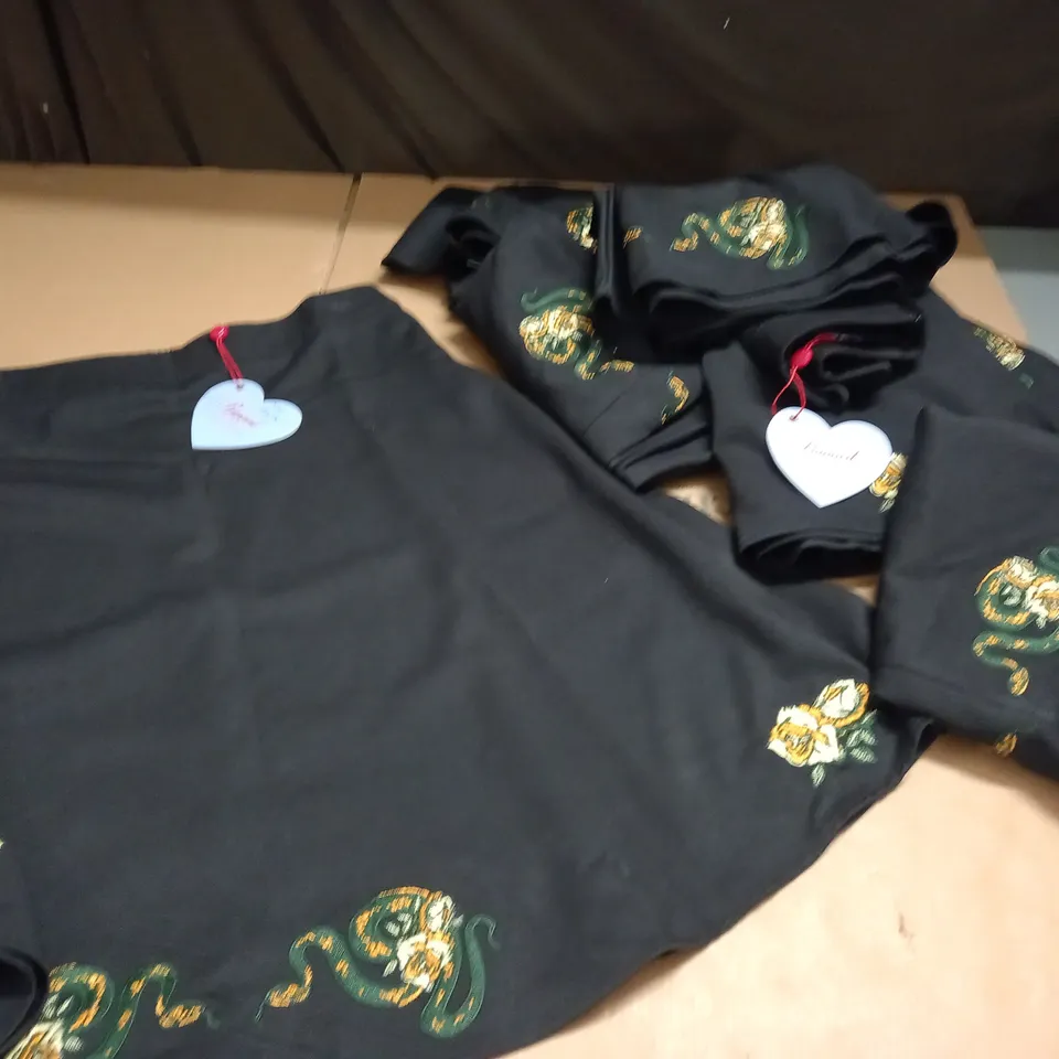 LOT OF 8 BANNED RETRO EMBROIDERED SKIRTS - VARIOUS SIZES
