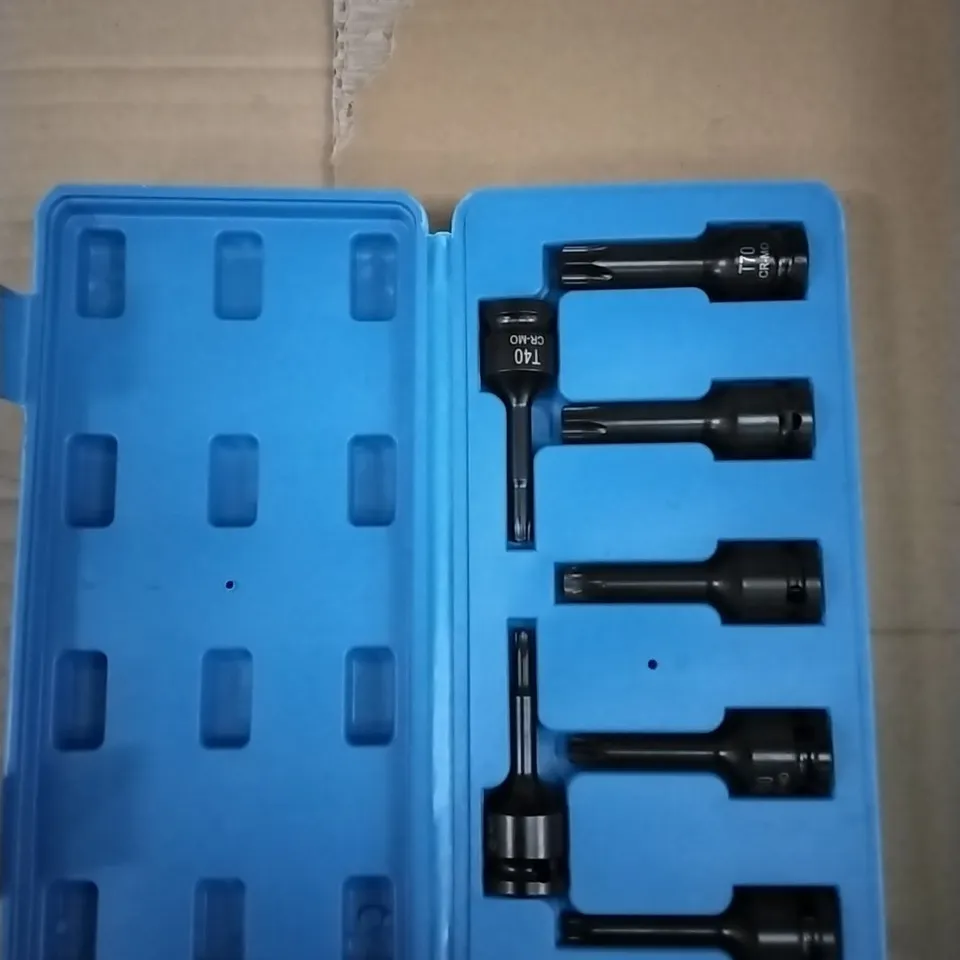 CLARKE 6 PIECE SOCKET SET