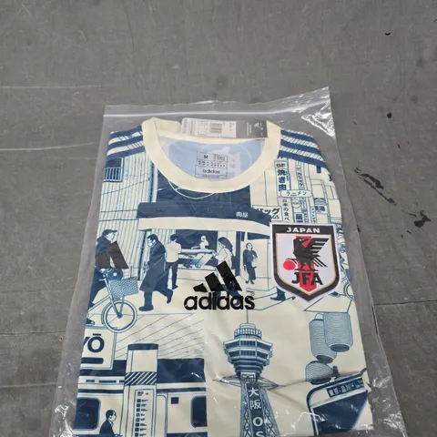 BAGGED JAPAN TOKYO SPECIAL EDITION TRAINING TOP - SIZE M