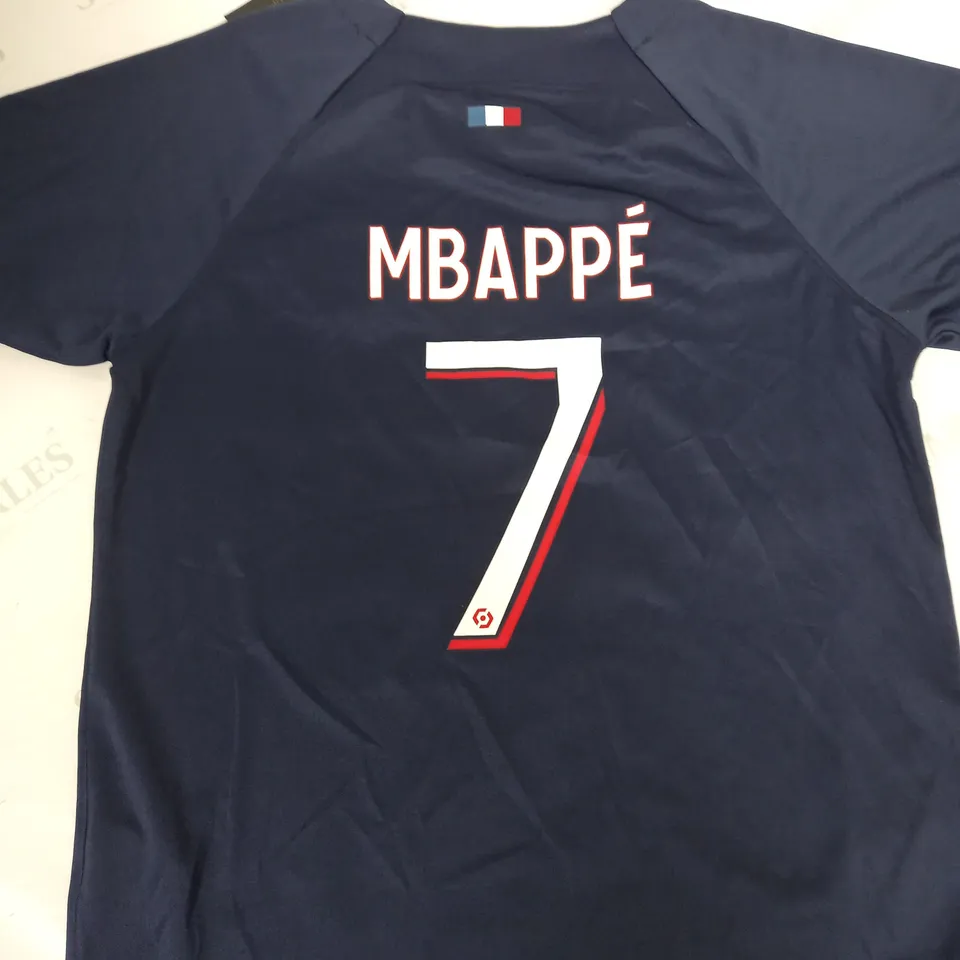 PSG FC HOME SHIRT WITH MBAPPE 7 SIZE 28