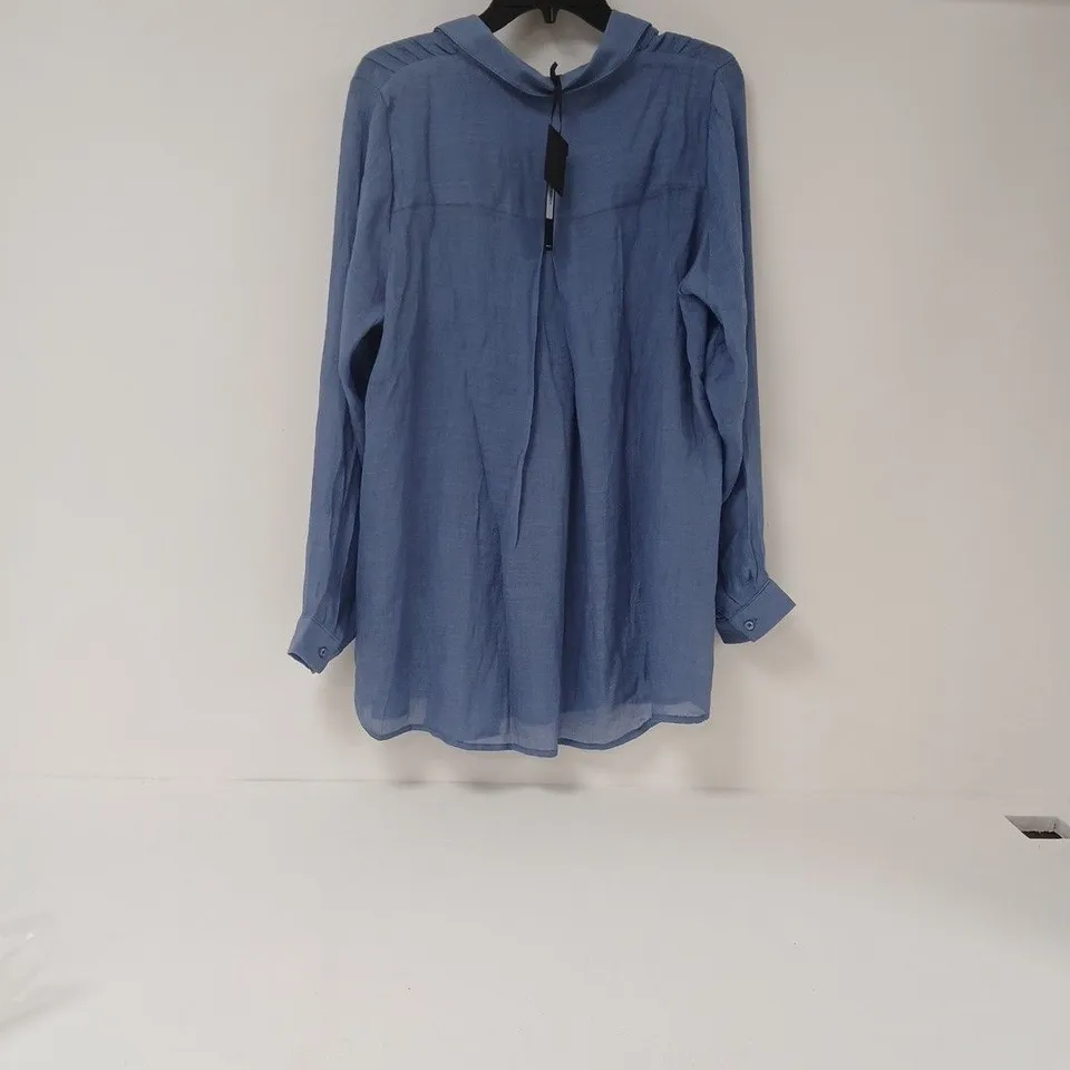 EVANS - BLUE PINTUCK TAB SLEEVE BLOUSE - WOMEN'S SIZE 18