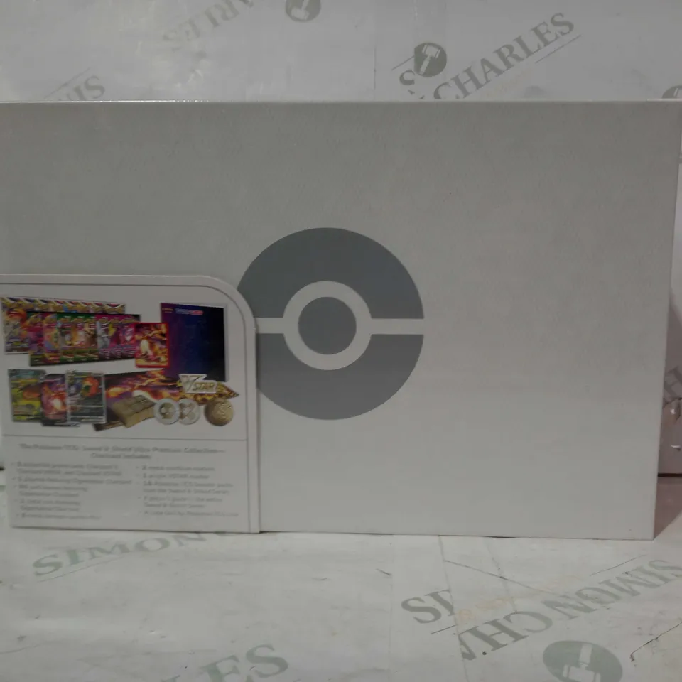 POKÉMON TRADING CARD GAME SWORD & SHIELD ULTRA-PREMIUM COLLECTION - CHARIZARD