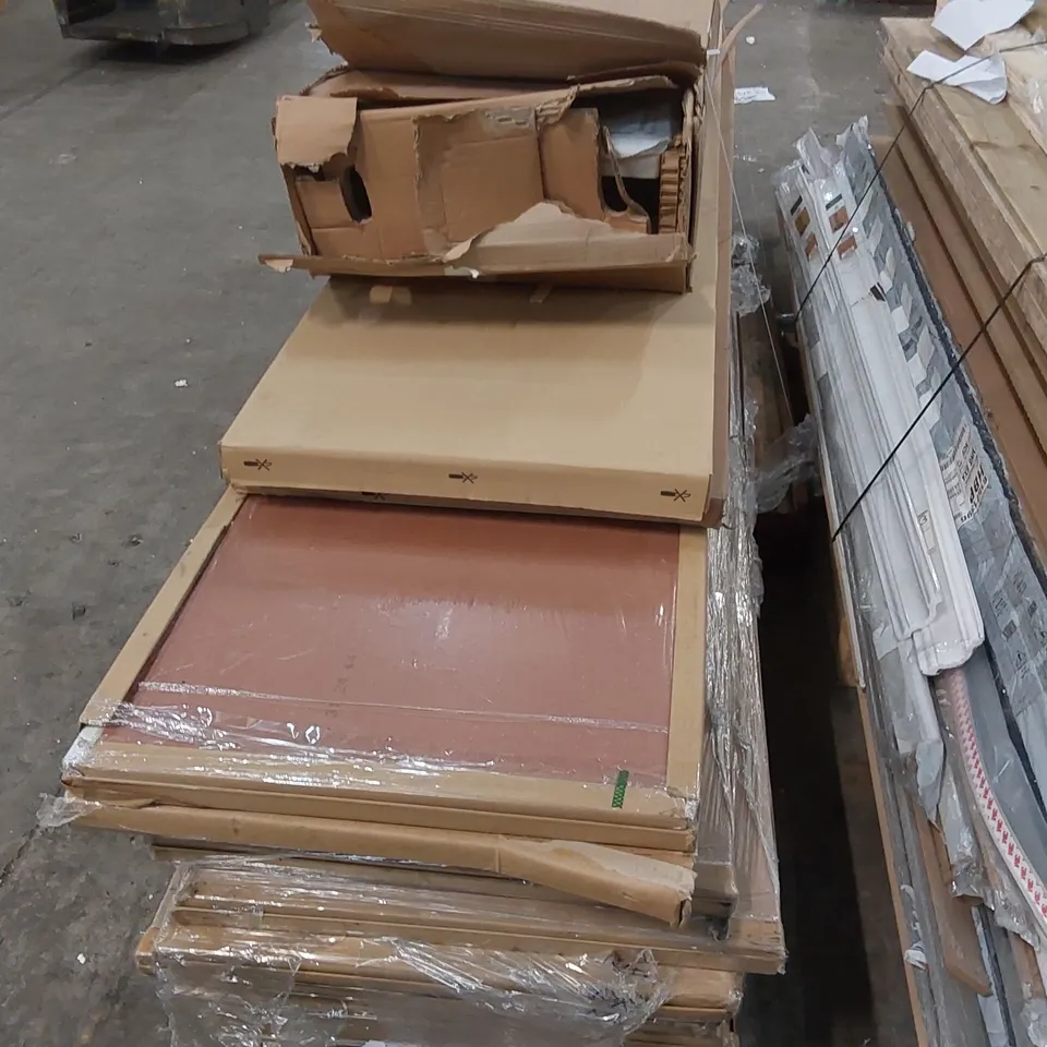 PALLET OF ASSORTED FURNITURE PARTS INCLUDING BEDROOM PANELS ECT