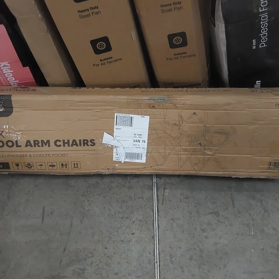 BOXED PAIR OF VOYAGER COOLER POCKET CAMPING CHAIRS 