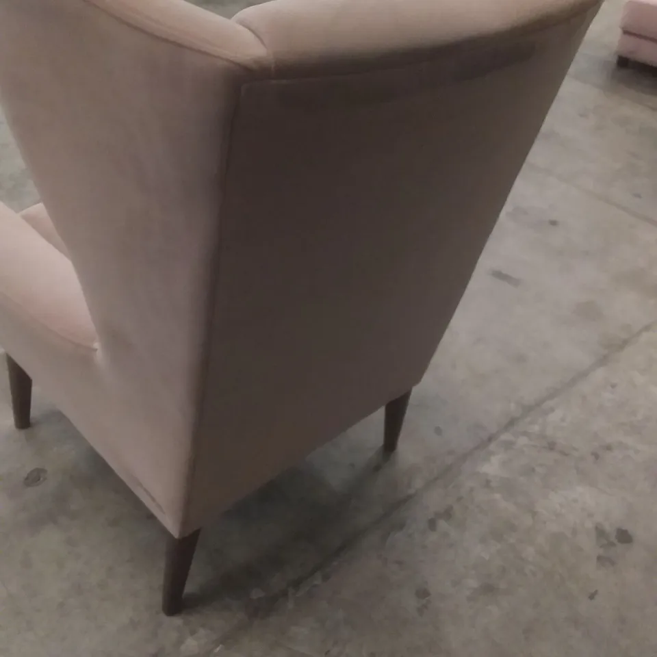 QUALITY BRITISH DESIGNER LOUNGE CO. FLOYD CHAIR ASHEN ROSE FABRIC