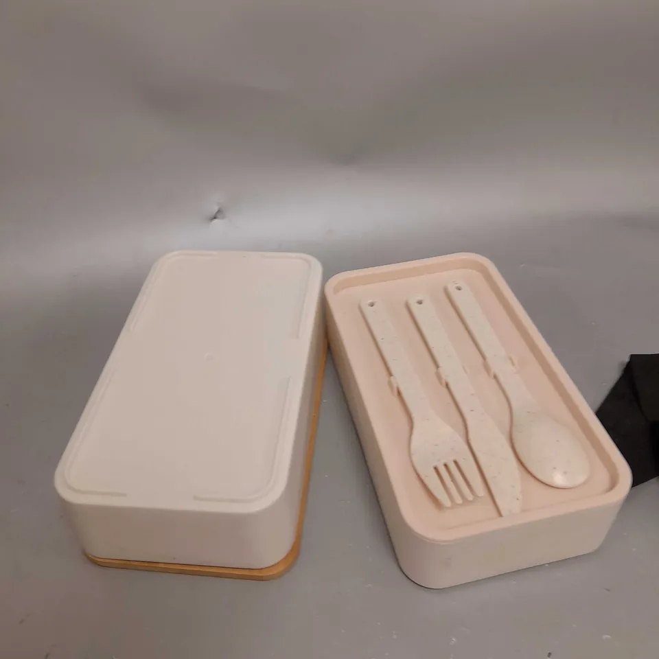 PORTABLE COMPARTMENT LUNCHBOX