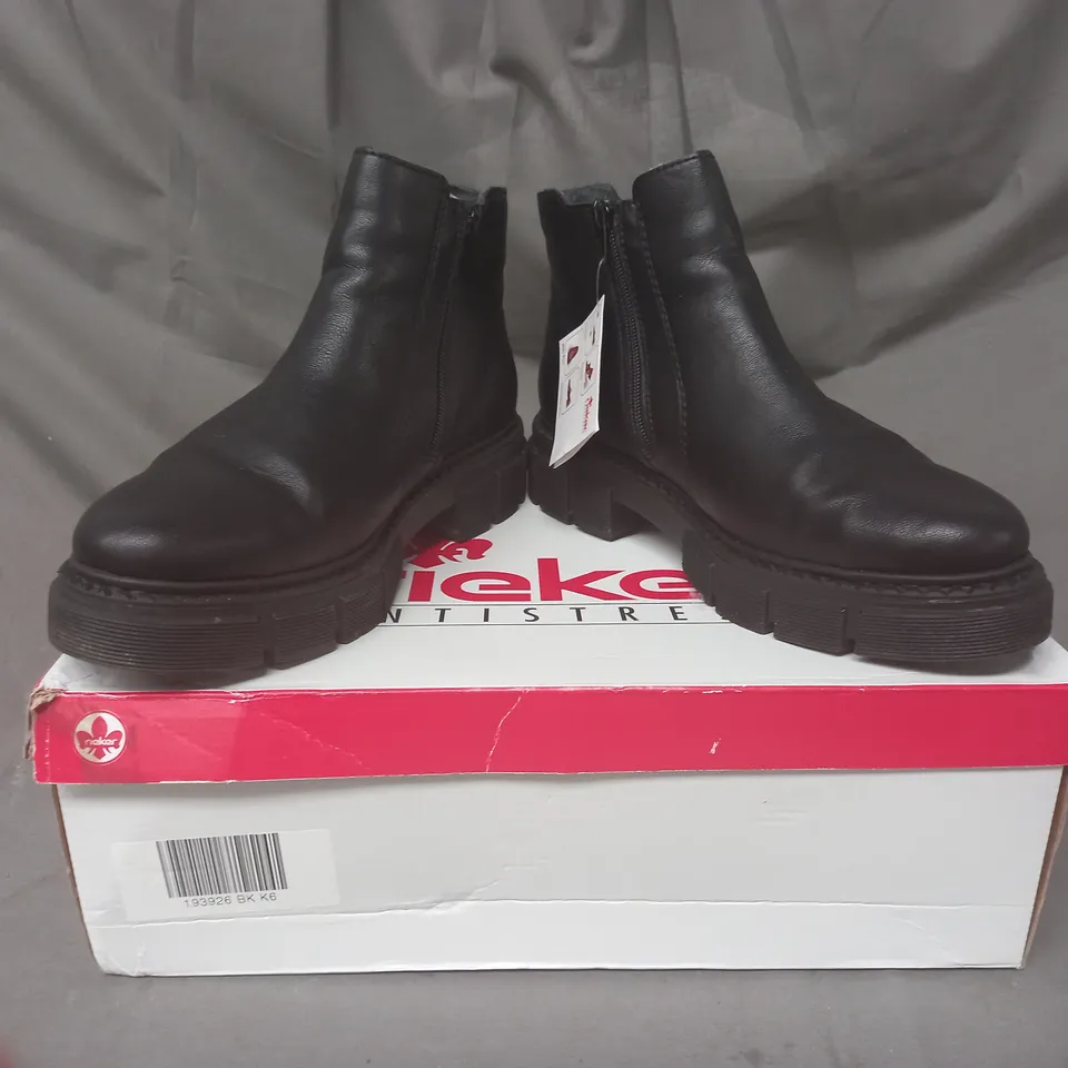 BOXED PAIR OF RIEKER CHUNKY ANKLE BOOTS IN BLACK SIZE 6