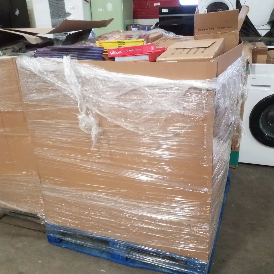 PALLET CONTAINING LARGE QUANTITY OF KIDS ACTIVITY BOOKS & 2026 ANNUALS