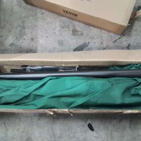 BOXED LARGE RETRACTABLE GREEN PARASOL