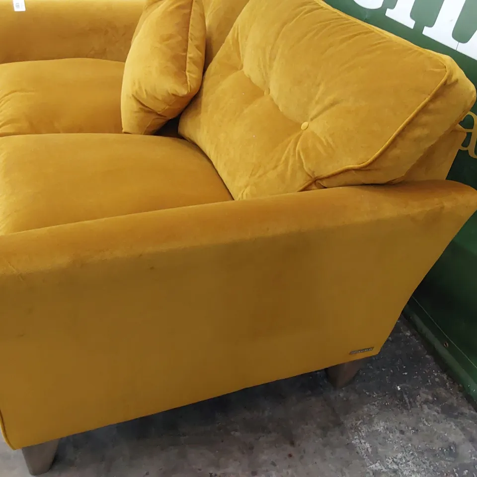 QUALITY BRITISH MADE LOUNGE Co TWO SEATER SOFA GOLD PLUSH FABRIC 