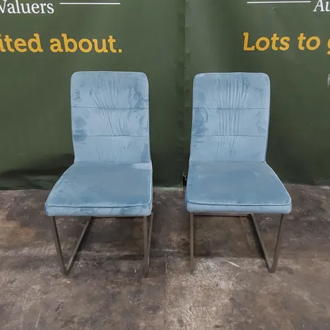 SET OF 2 DESIGNER TEAL BLUE VELVET DINING CHAIRS WITH METAL LEGS 