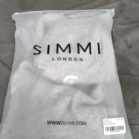 BAGGED SIMMI LONDON ROMY TROUSERS IN LIGHT GREY - MEDIUM