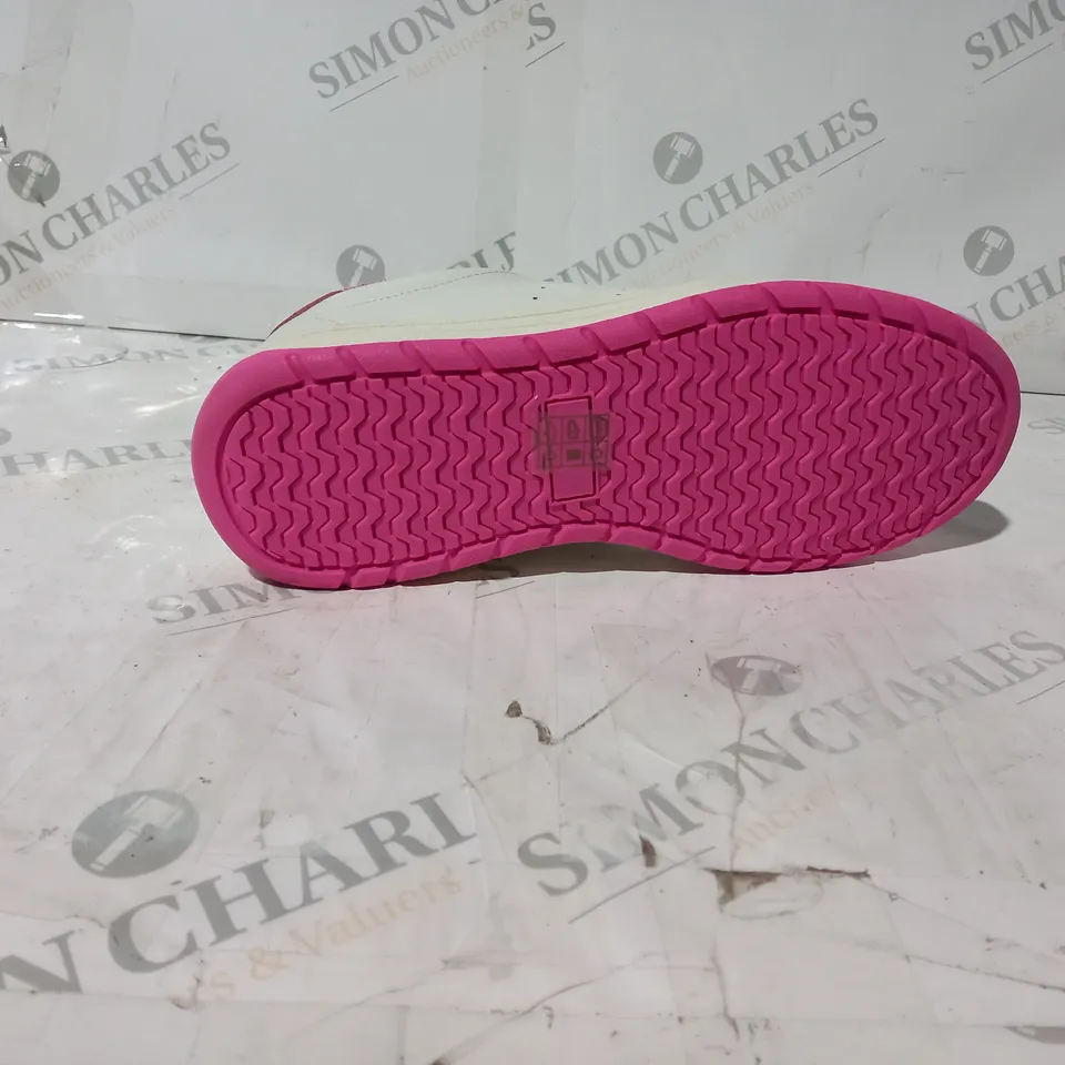 BOXED PAIR OF DUNE TRAINERS IN PINK/WHITE UK SIZE 6