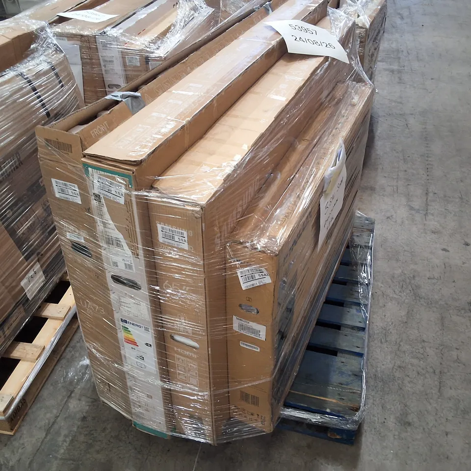 PALLET CONTAINING 5 ASSORTED DAMAGED TVS