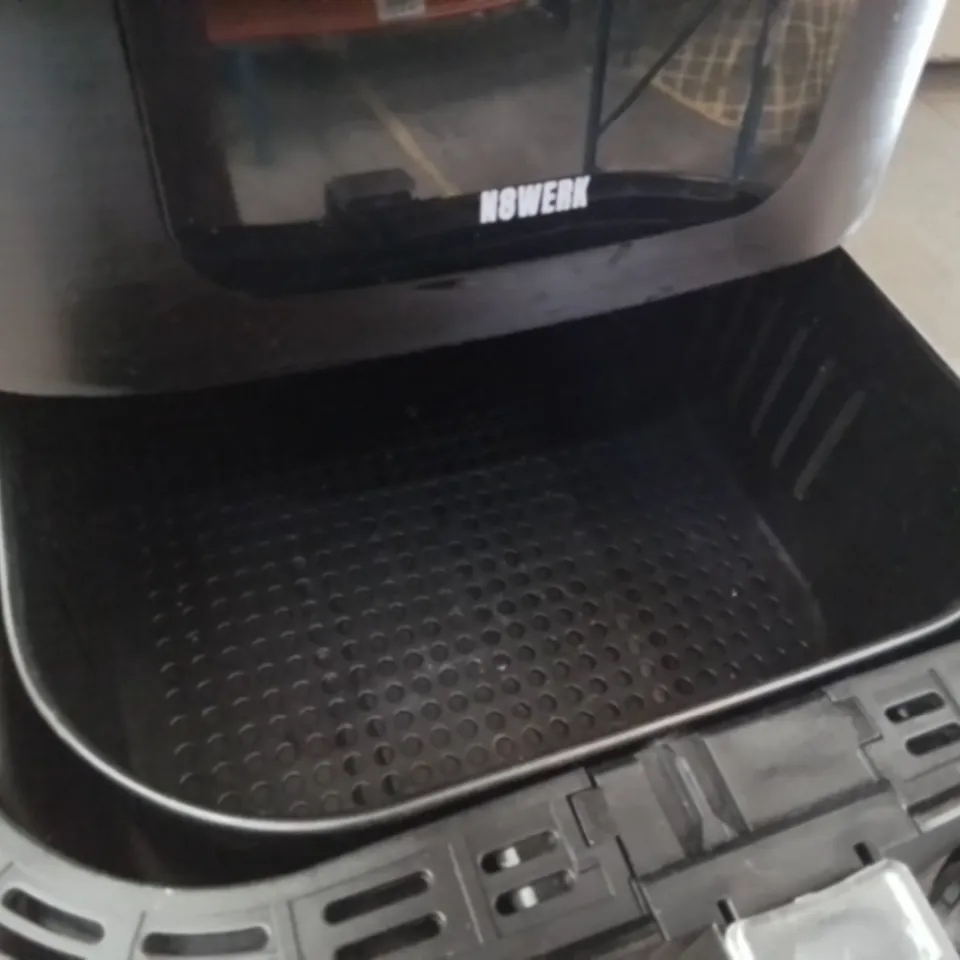M8WERK AIR FRYER