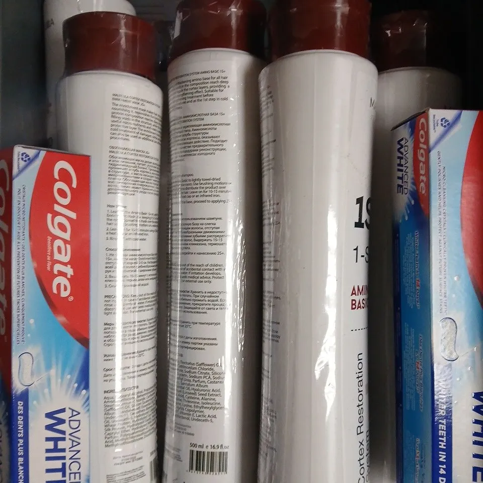 APPROXIMATELY 10 ASSORTED HEALTH & BEAUTY PRODUCTS TO INCLUDE COLGATE TOOTHPASTE, TOOTHBRUSH HEADS, CARE & PROTECT HAIR SPRAY ETC 