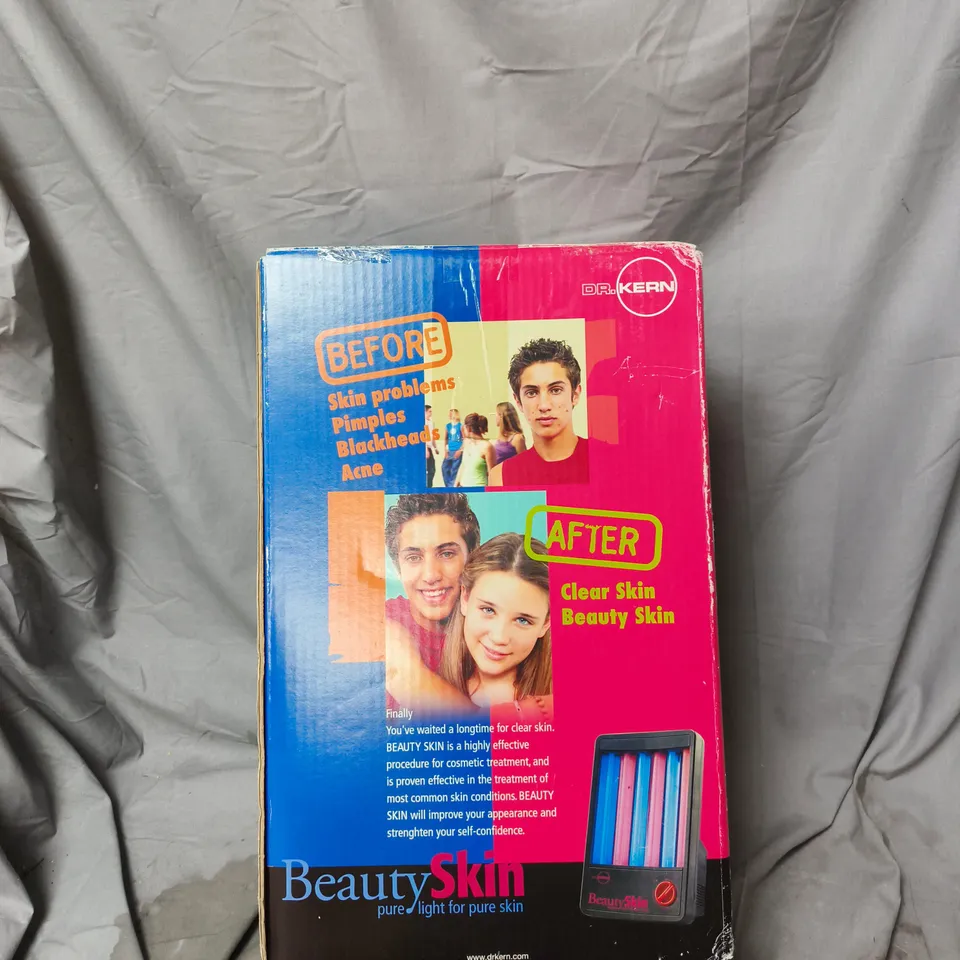 DR. KERN BEAUTY SKIN SKIN CARE DEVICE WITH BOX & MANUAL