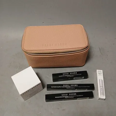 BOBBI BROWN APPROXIMATELY 6 ASSORTED PRODUCTS TO INCLUDE - DEFINED GEL EYELINER - VITAMIN ENRICHED FACE BASE - COSMETIC BAG - ETC