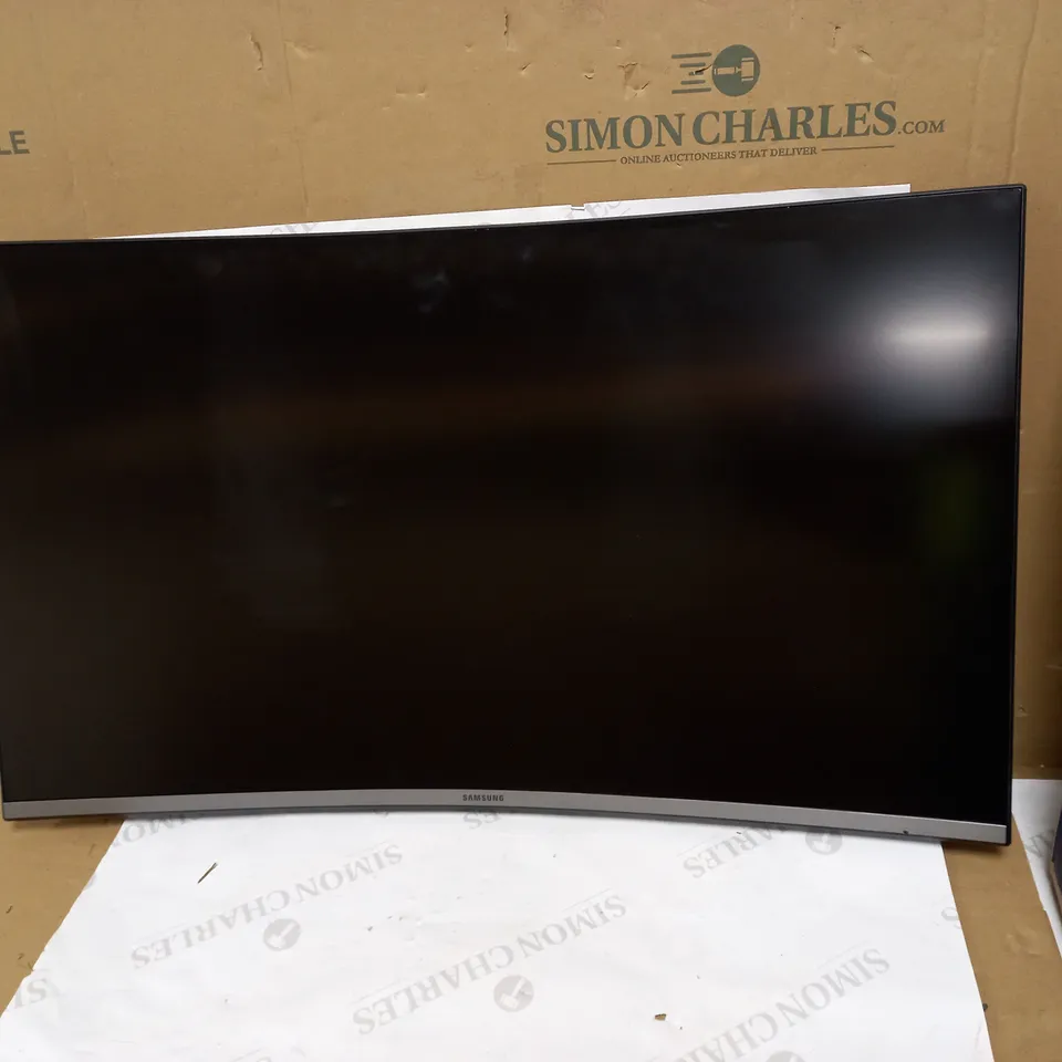 SAMSUNG U32R590 32" CURVED 60HZ 4K MONITOR - DARK GREY (DP & HDMI)