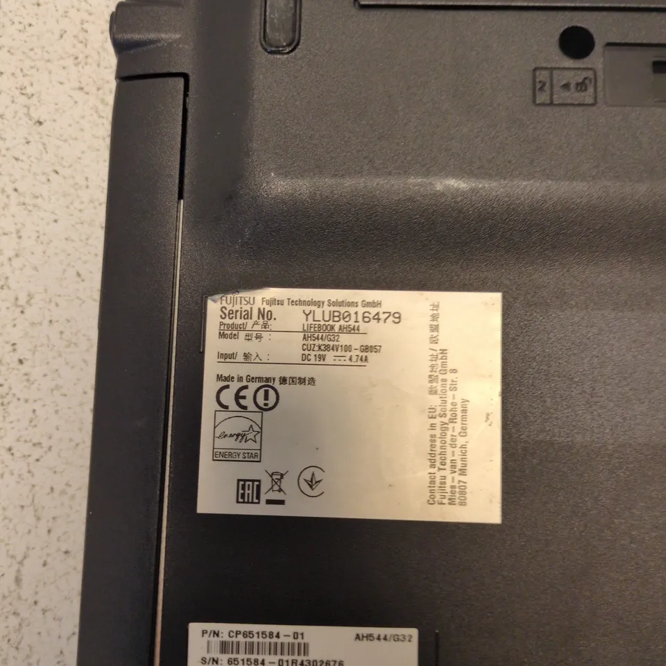 FUJITSU LIFEBOOK AH54 LAPTOP – BLACK