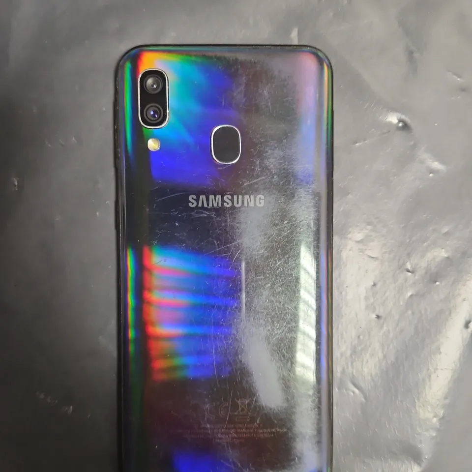 SAMSUNG GALAXY A40 SMARTPHONE – 64GB - SM-A405FN/DS