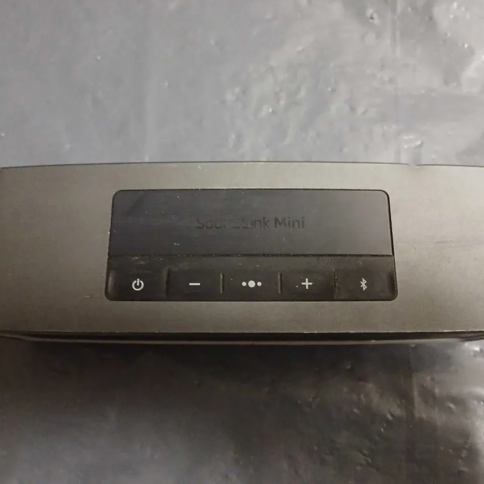 BOSE SOUNDLINK MINI