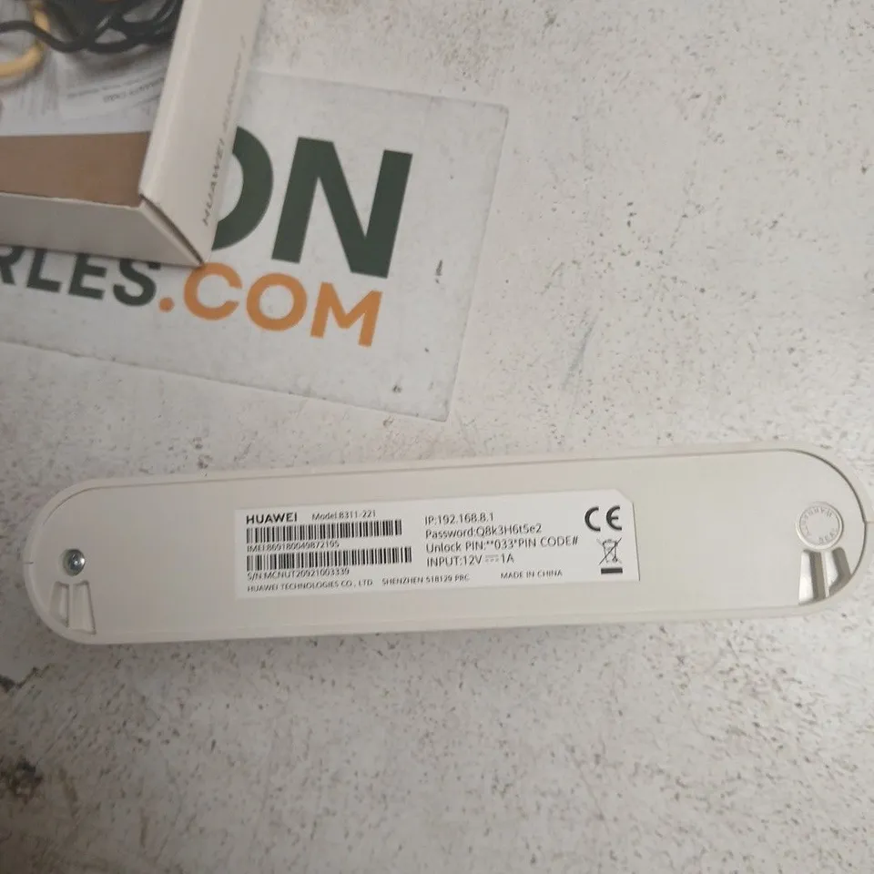 HUAWEI WIRELESS ROUTER – WHITE, BOXED (HOME NETWORKING & CONNECTIVITY)