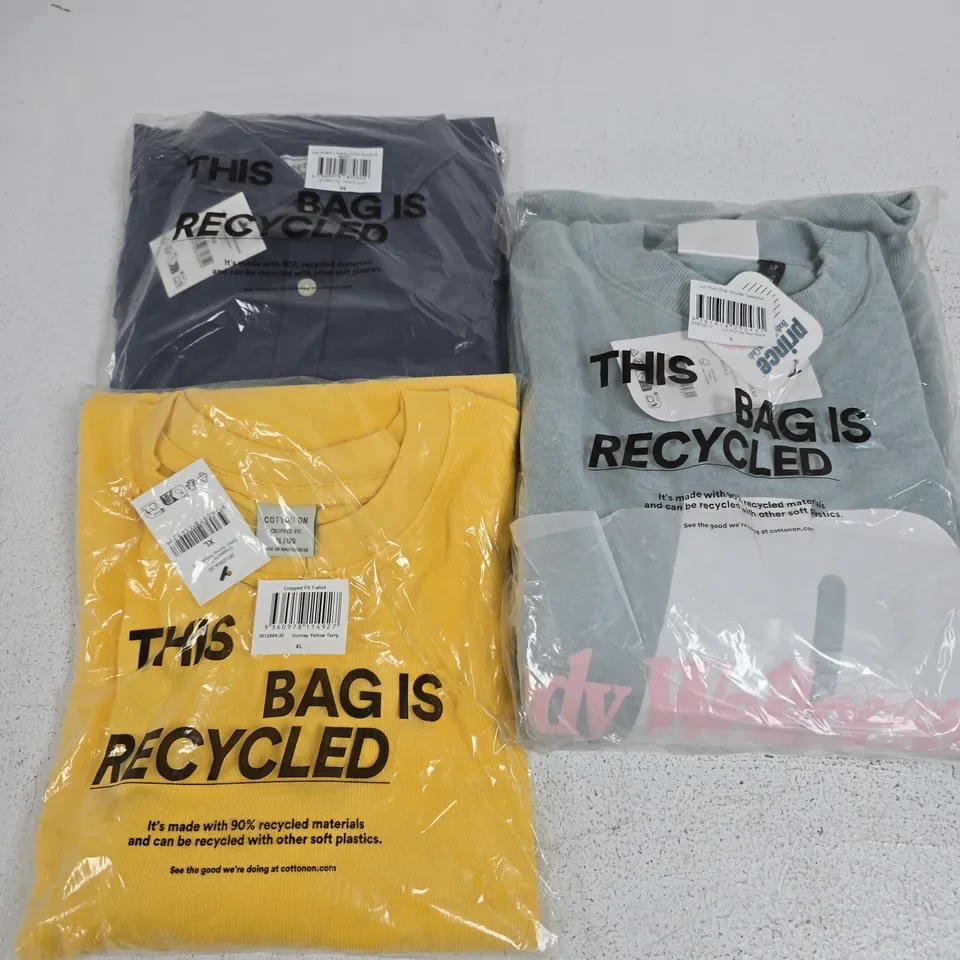 APPROXIMATELY 20 ASSORTED CLOTHING ITEMS IN VARIOUS SIZES, COLOURS & STYLES TO INCLUDE LCN PLUSH DROP SHOULDER SWEATSHIRT, CROPPED FIT T-SHIRT, RELAXED LINEN SHIRT, ETC