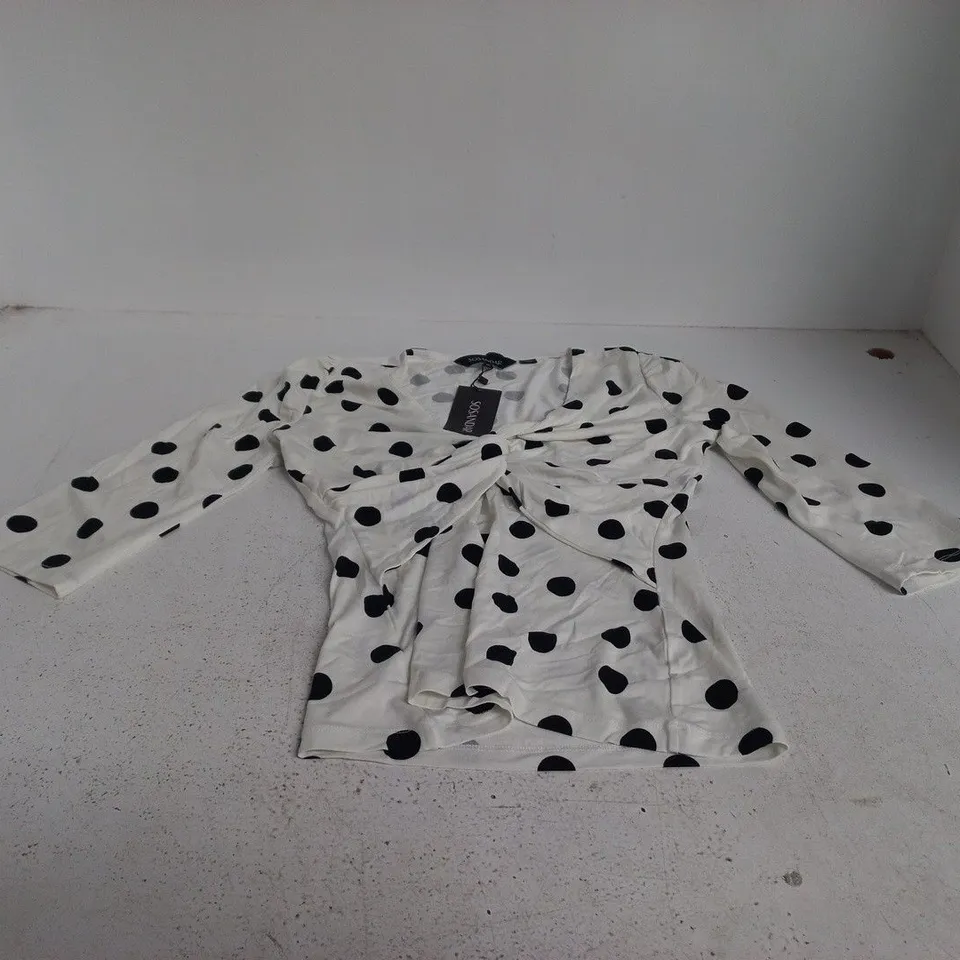 SOSANDAR WHITE SPOT PRINT TWIST DETAIL TOP – UK 12