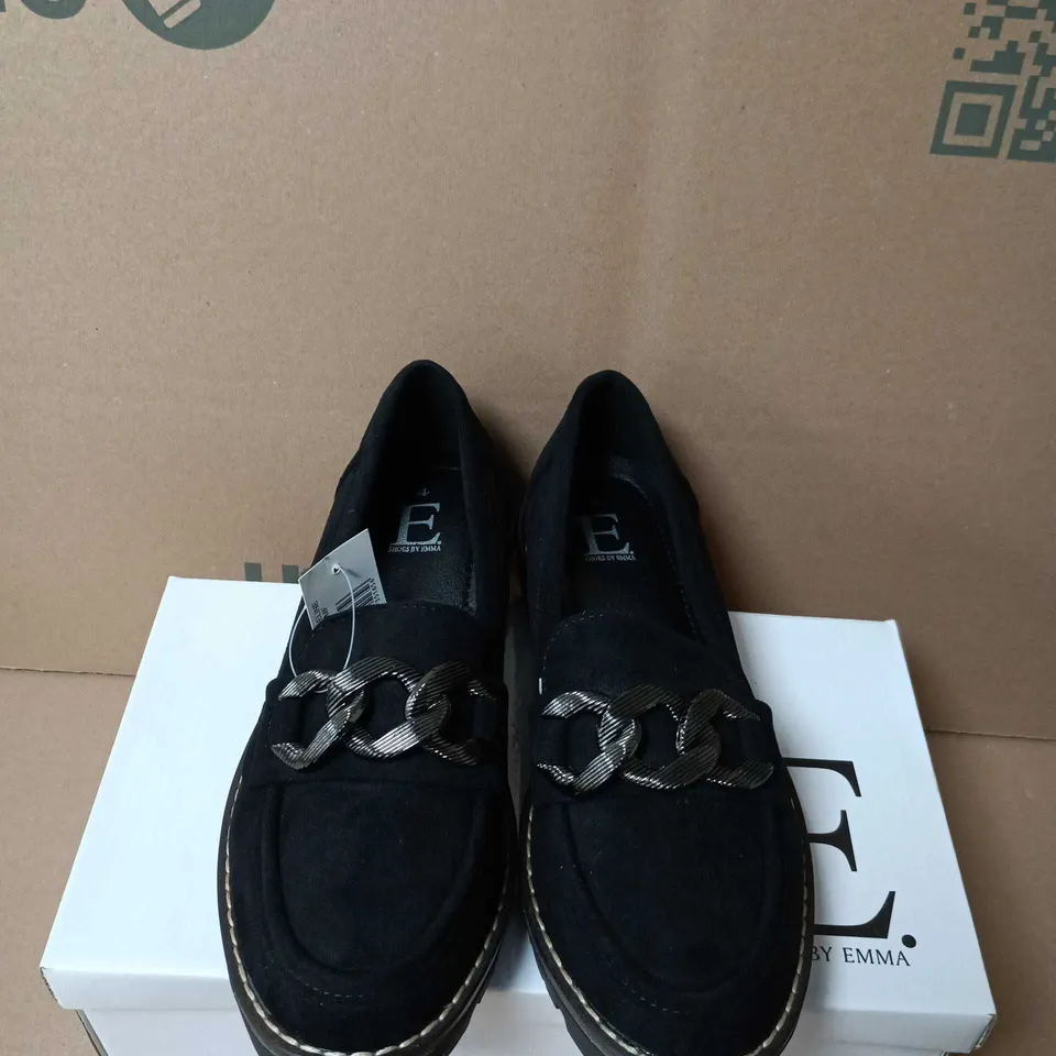 BOXED PAIR OF SHOES BY EMMA ADELINE – BLACK LOAFERS - UK 4