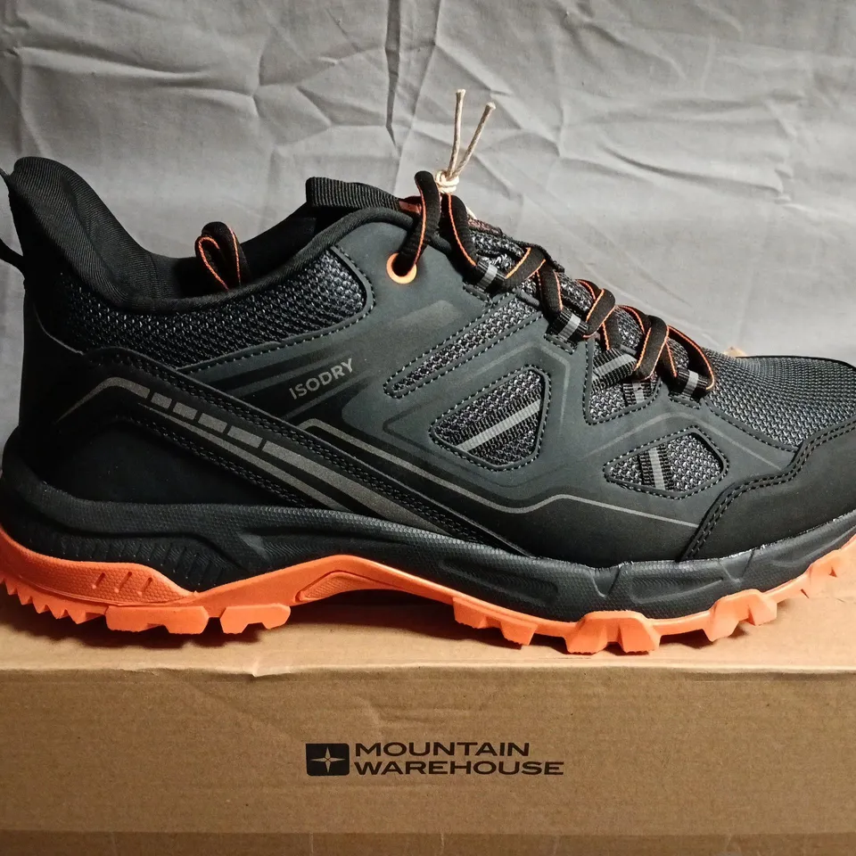 BOXED PAIR OF MOUNTAIN WAREHOUSE SPRINT WATERPROOF TRAIL RUNNER SHOES – GREY/BLACK, UK 10 