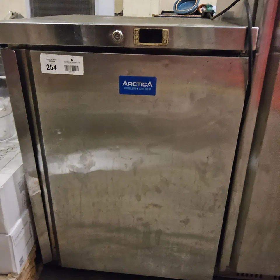 ARTICA UNDER COUNTER FRIDGE