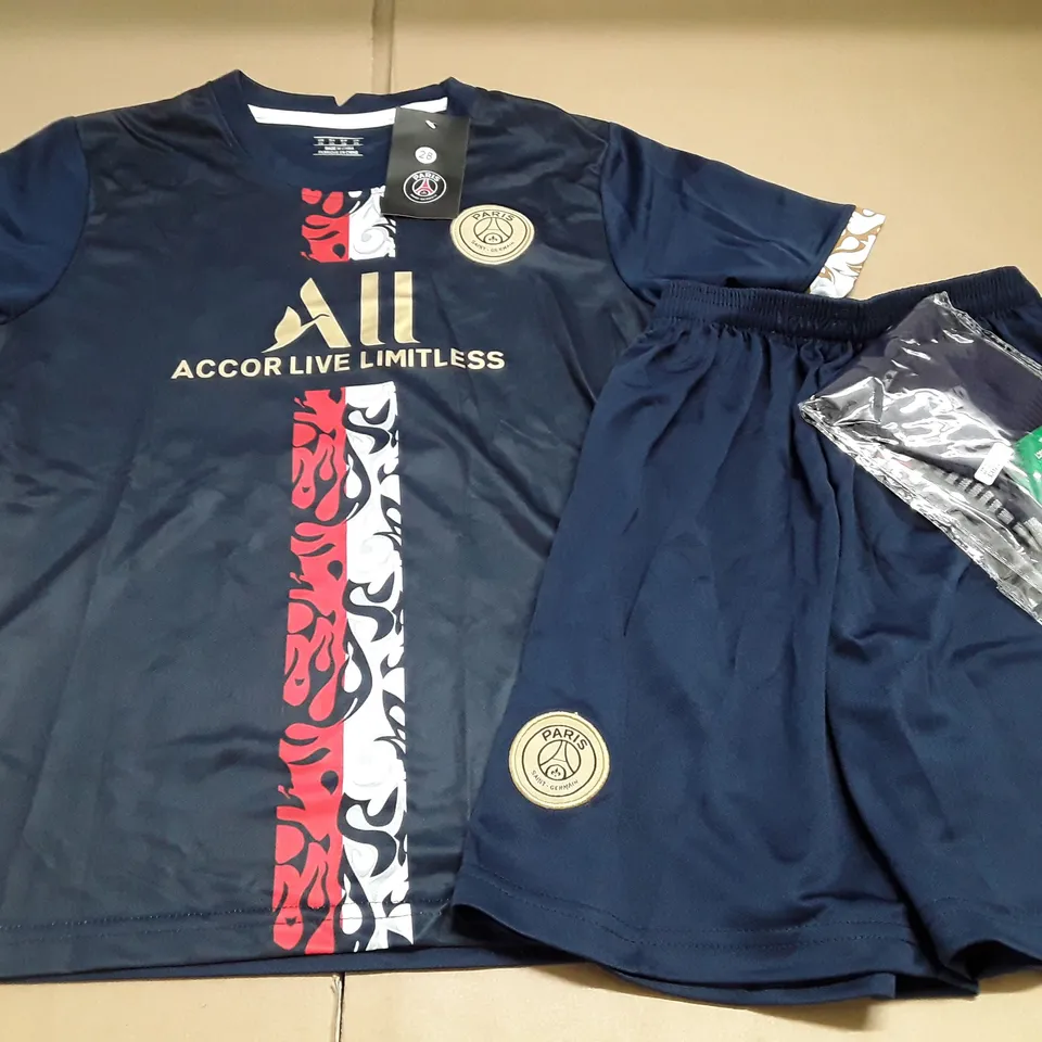 PARIS SAINT GERMAIN REPLICA FOOTBALL KIT - 28