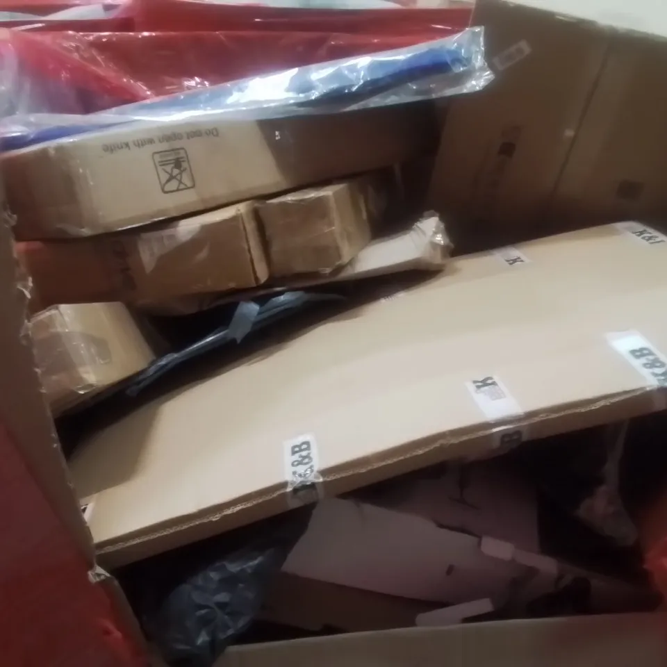 PALLET CONTAINING ASSORTED ITEMS TO INCLUDE: SHOWER SET, FOLDABLE DESK, STEP LADDER AND SHOWER SYSTEM ETC...