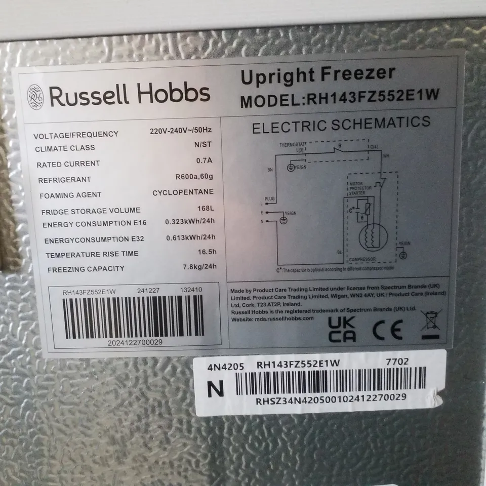RUSSELL HOBBS RH143FZ552E1W 143CM SMALL UPRIGHT FREEZER - WHITE
