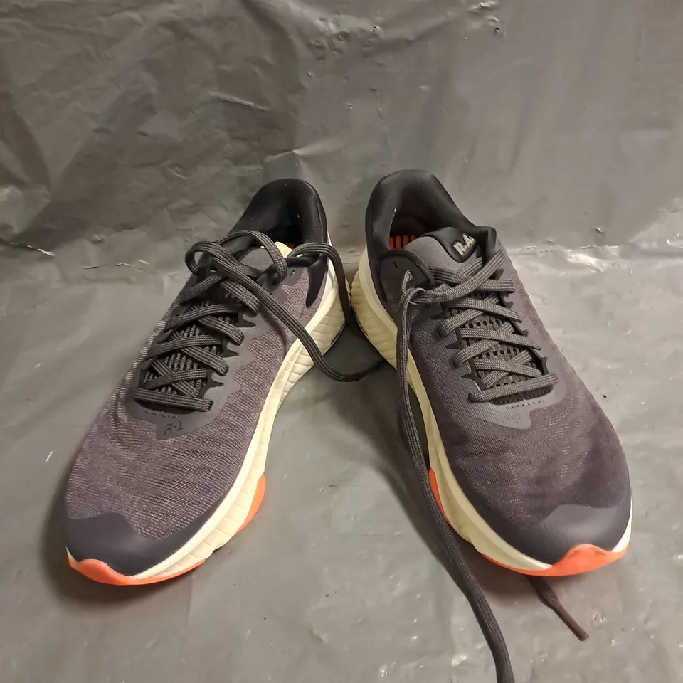PAIR OF RAD RUNNING TAINERS IN MULTI SIZE UK 7
