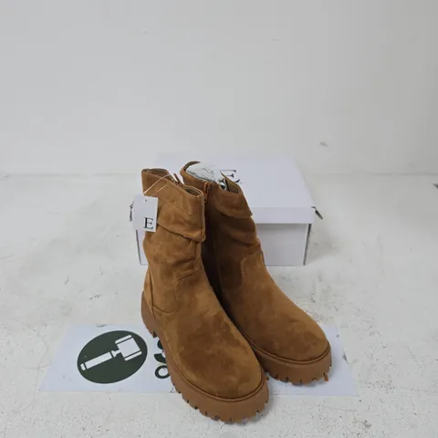 SHOES BY EMMA LUISA BRANDY SUEDE ANKLE BOOTS β UK 4