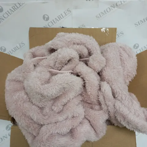 COZEE HOME FLUFFY PONCHO IN PINK