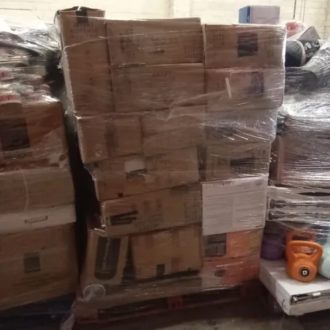 PALLET OF ASSORTED E-COMMERCE GOODS AND PRODUCTS TO INCLUDE; AIR FRYERS, A LARGE QUANTITY OF SUITCASES/TRAVEL BAGS, SOFT PLAYPEN ETC